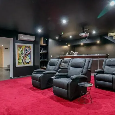 Mongins Villa *